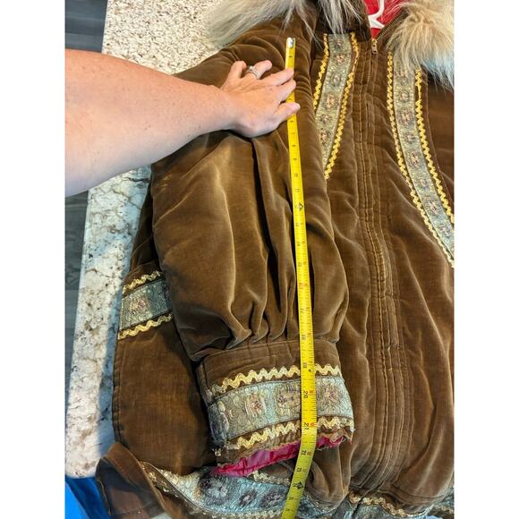 RARE!! Laura Wright Alaskan Parky Winter Coat Brown Velvet Wolf Trim Size M**** - Picture 10 of 16